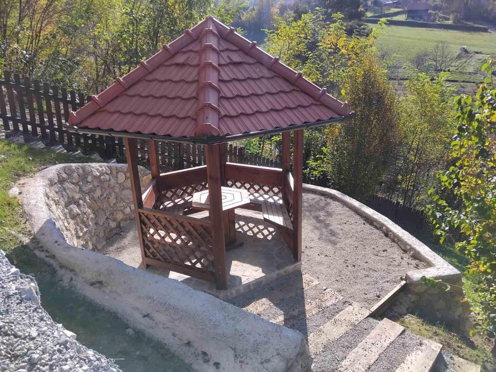 Vila Trnoruzica توهليج المظهر الخارجي الصورة